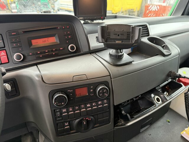 MAN TGS 18.440 4x4H Eur 5 + Betonauf. Müller 10 m3 - Betongbil: bild 4 MAN TGS 18.440 4x4H Eur 5 + Betonauf. Müller 10 m3 - Betongbil: bild 4