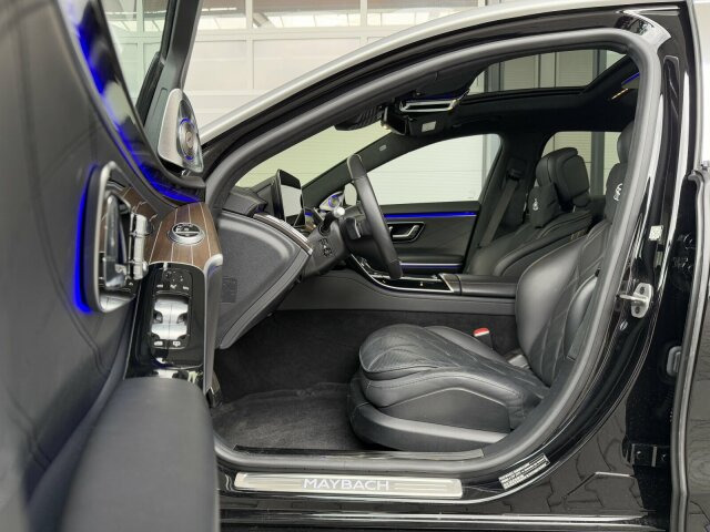 Maybach Mercedes Benz S680 Maybach V12 High-End -Paket - Sedan: bild 4 Maybach Mercedes Benz S680 Maybach V12 High-End -Paket - Sedan: bild 4