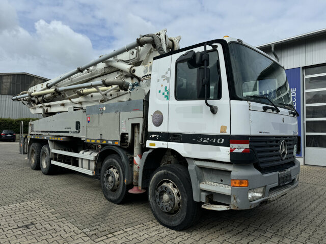 Mercedes-Benz ACTROS 3240 8x4 Betonpumpe PUTZMEISTER BSF 42 M - Betongpump: bild 1 Mercedes-Benz ACTROS 3240 8x4 Betonpumpe PUTZMEISTER BSF 42 M - Betongpump: bild 1