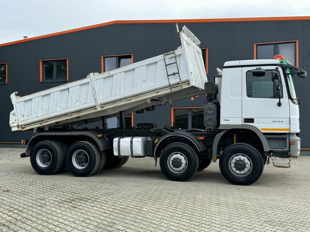 Mercedes-Benz ACTROS 4144 8x8 EURO4 DSK Meiller - Tippbil lastbil: bild 2 Mercedes-Benz ACTROS 4144 8x8 EURO4 DSK Meiller - Tippbil lastbil: bild 2