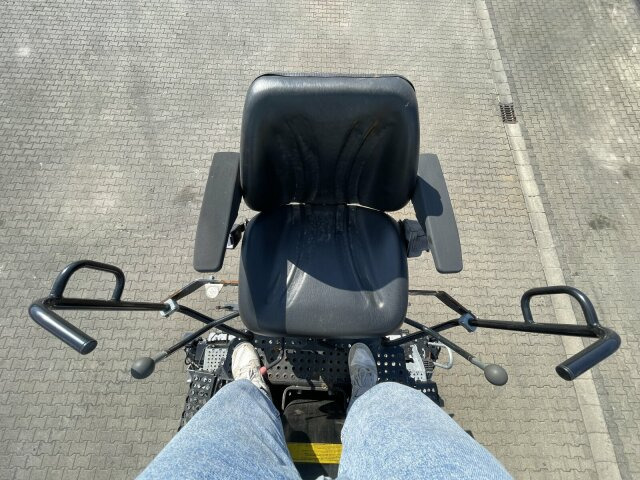 Mercedes-Benz AROCS 2536 6x2*4 Kipper Kran HIAB - Tippbil lastbil, Kranbil: bild 3 Mercedes-Benz AROCS 2536 6x2*4 Kipper Kran HIAB - Tippbil lastbil, Kranbil: bild 3