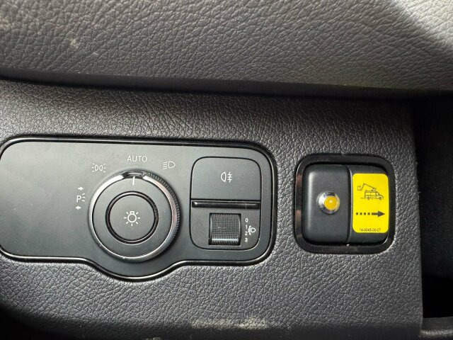 Mercedes-Benz Sprinter 316 CDI mit Versalift VTL-39-135 - Billift: bild 4 Mercedes-Benz Sprinter 316 CDI mit Versalift VTL-39-135 - Billift: bild 4