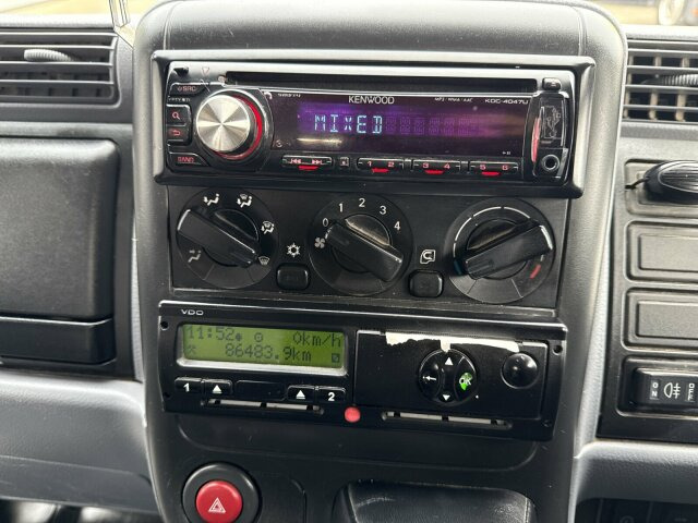 Mitsubishi Canter FUSO Kehrmaschine BROCK SL140 4 m³ - Sopmaskin: bild 4 Mitsubishi Canter FUSO Kehrmaschine BROCK SL140 4 m³ - Sopmaskin: bild 4