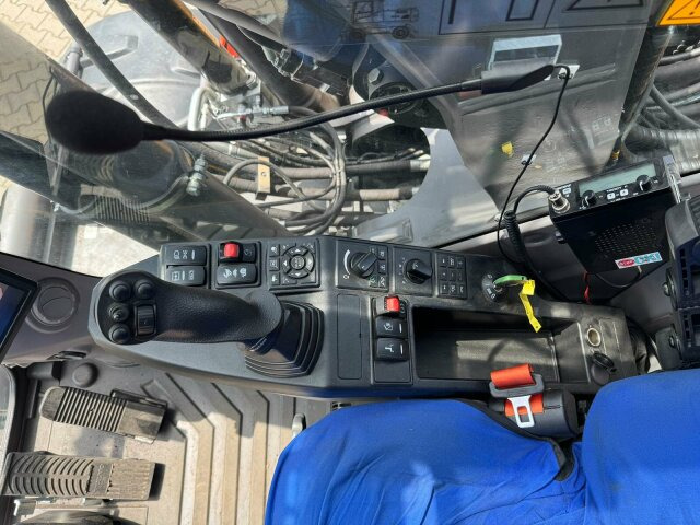 Volvo EWR150E Mobilbagger mit ROTATOR ENCONG EC319 - Grävmaskin på däck: bild 3 Volvo EWR150E Mobilbagger mit ROTATOR ENCONG EC319 - Grävmaskin på däck: bild 3