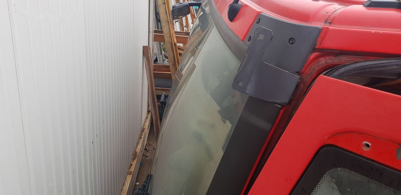 IVECO TRAKKER 450 - Hytt för Lastbil: bild 2 IVECO TRAKKER 450 - Hytt för Lastbil: bild 2