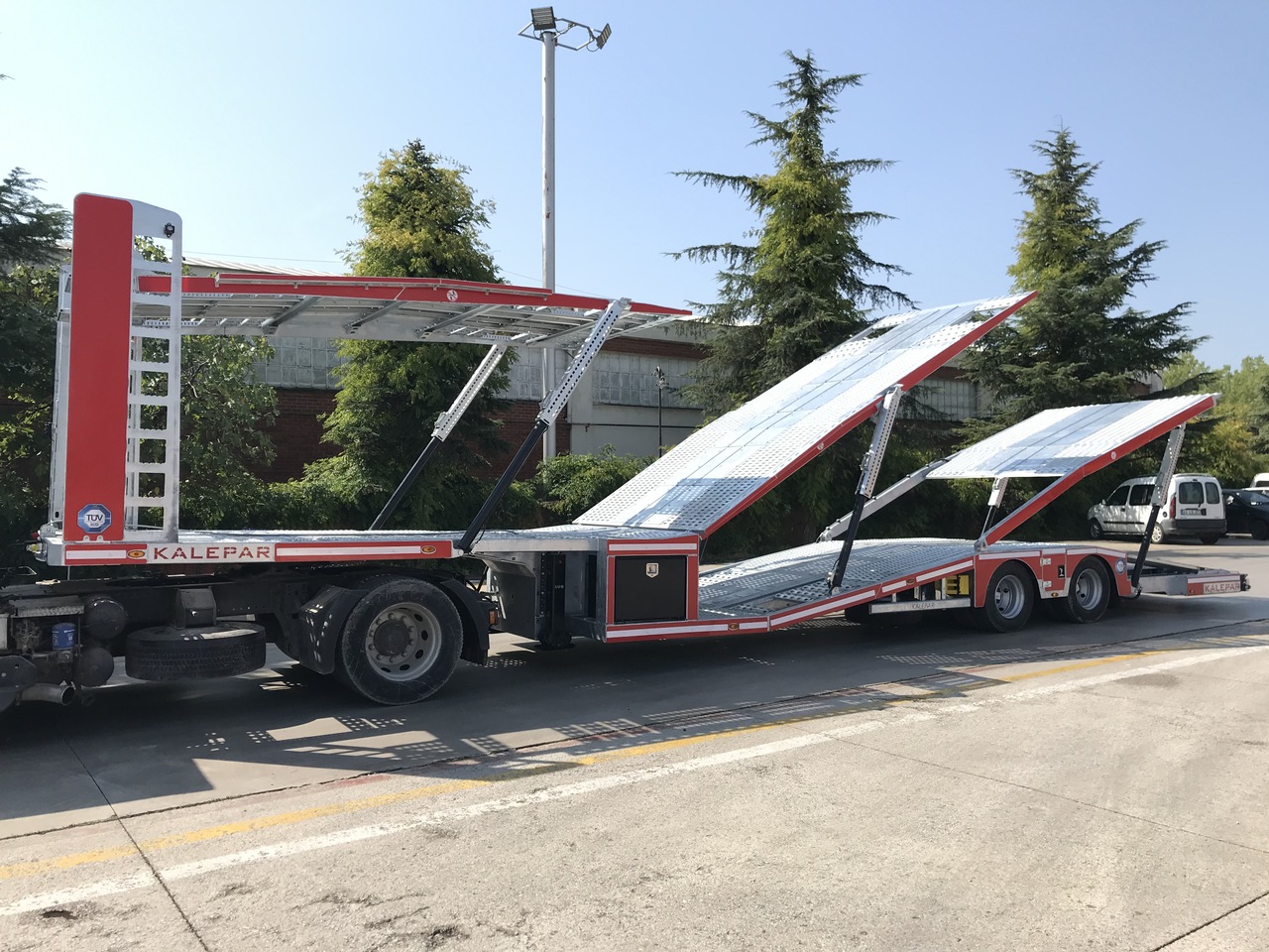 KALEPAR KLP 228V6-6 Loader Autotransporter - Biltransportbil semitrailer: bild 4 KALEPAR KLP 228V6-6 Loader Autotransporter - Biltransportbil semitrailer: bild 4