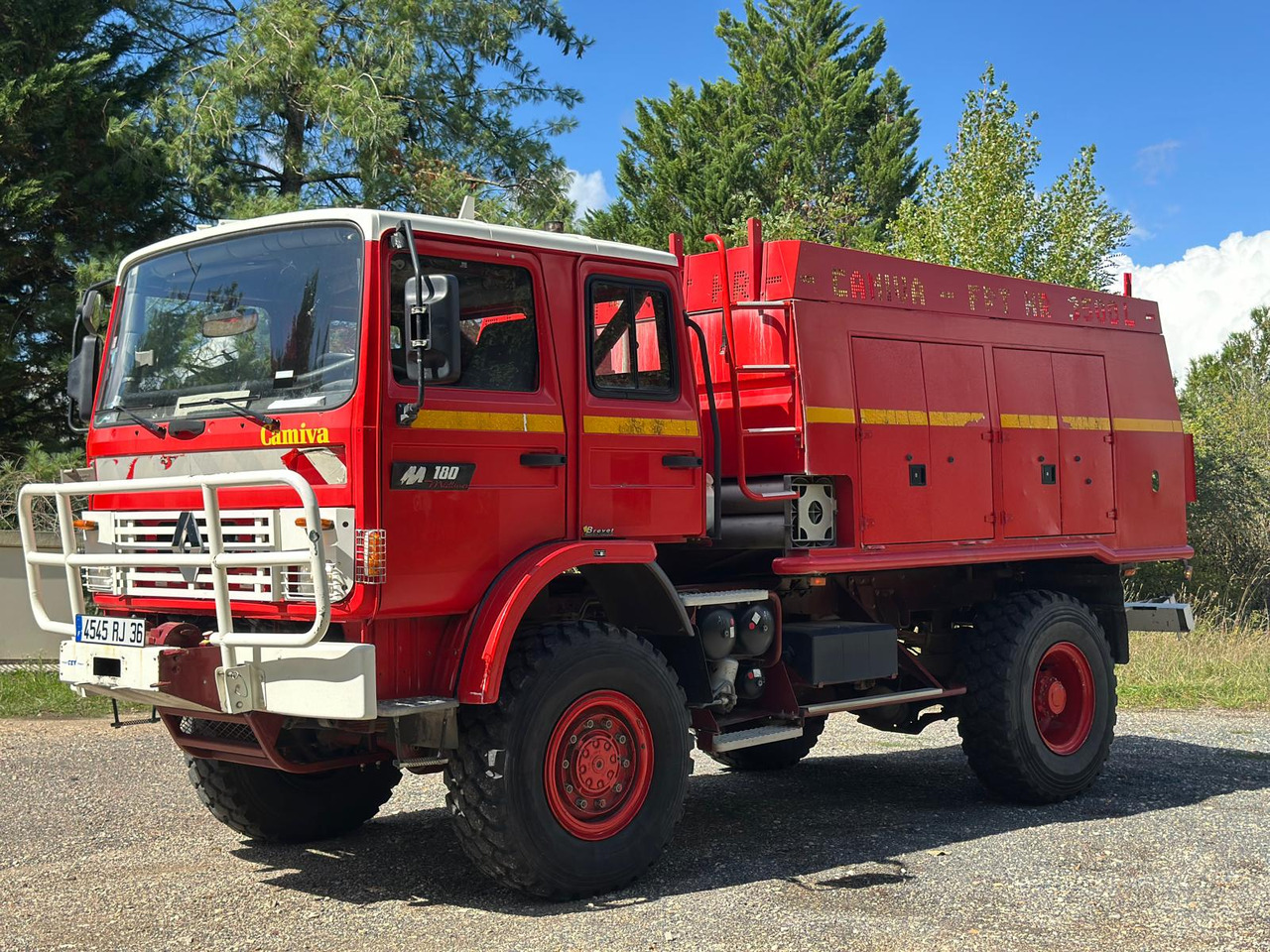 RENAULT M180 - Släck/ Räddningsvagn: bild 3 RENAULT M180 - Släck/ Räddningsvagn: bild 3