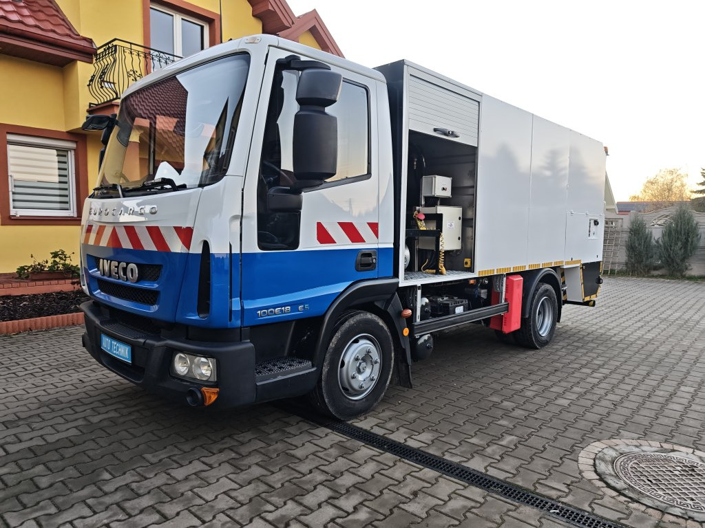 IVECO Eurocargo + IRIDE BIN WASHER CLEANER RHodέla Containerreiniger - Sopbil: bild 2 IVECO Eurocargo + IRIDE BIN WASHER CLEANER RHodέla Containerreiniger - Sopbil: bild 2