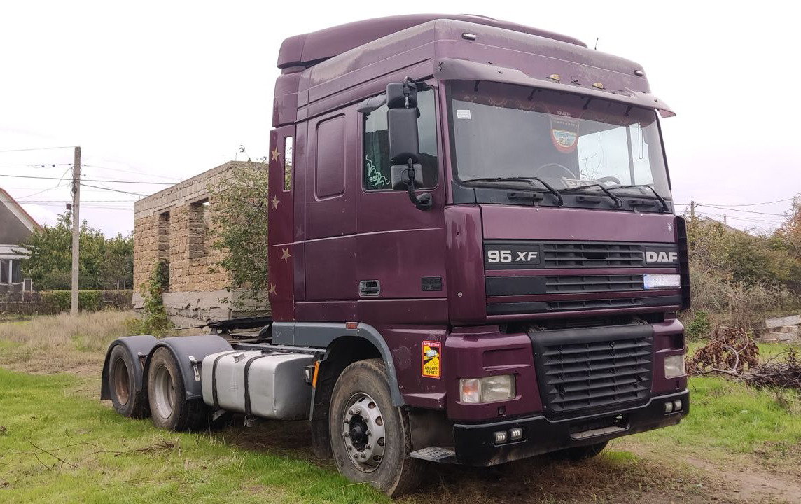 DAF 95XF380 - Dragbil: bild 1 DAF 95XF380 - Dragbil: bild 1