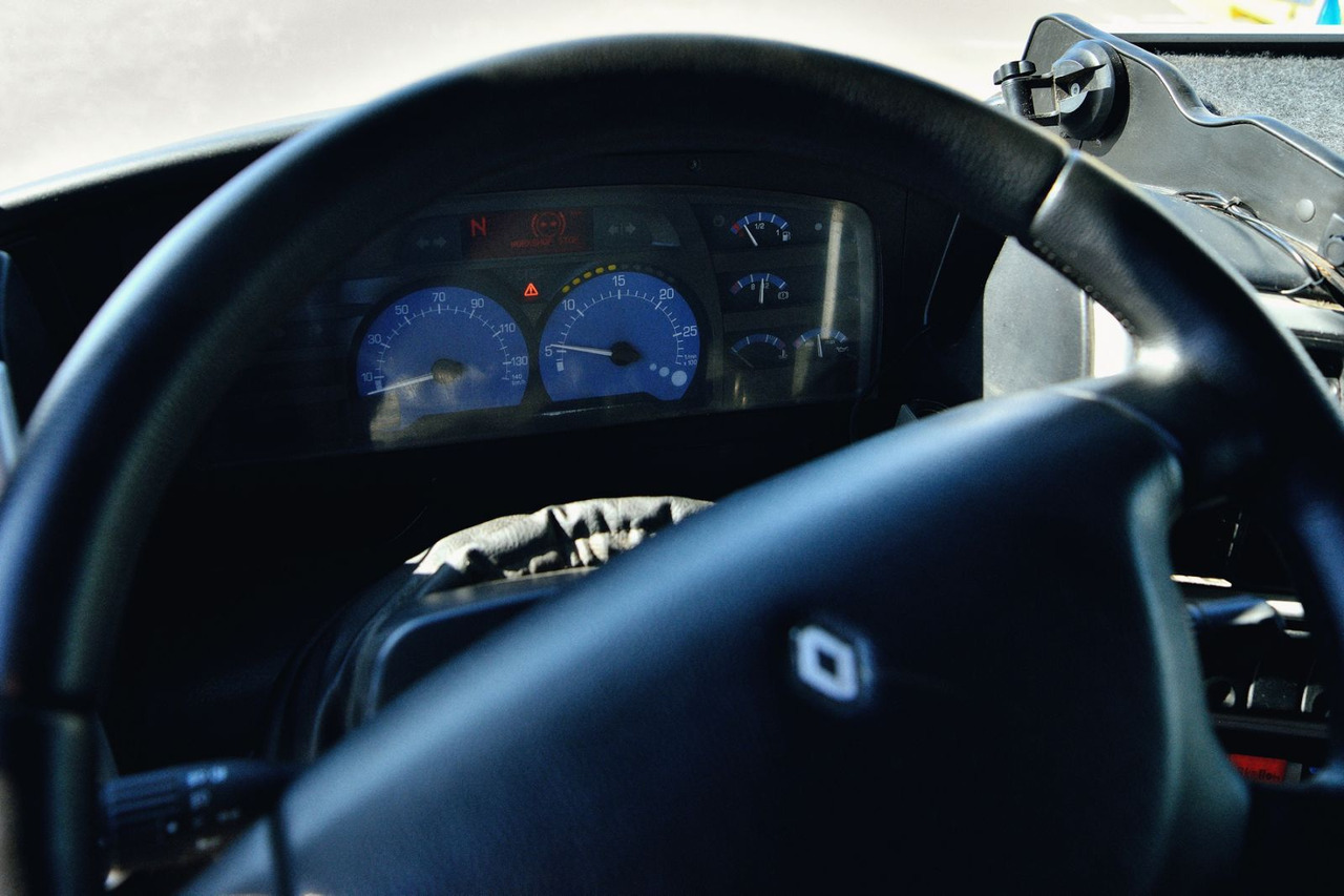 Dragbil RENAULT Magnum 440: bild 20