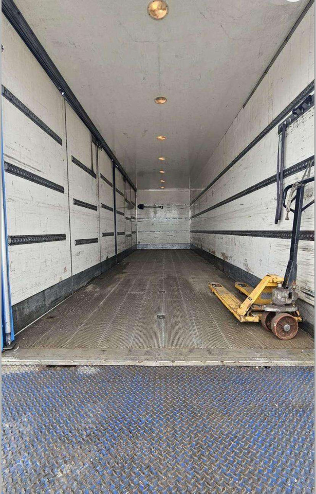 Lastbil med skåp RENAULT Premium 320: bild 9 Lastbil med skåp RENAULT Premium 320: bild 9