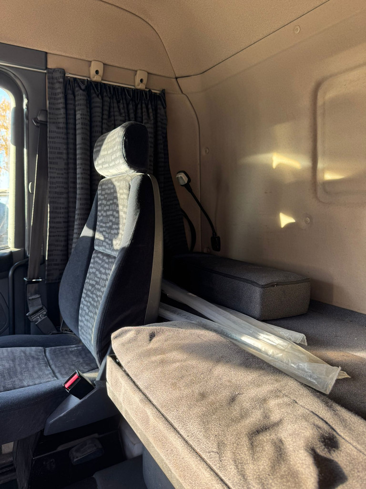 Tankbil för transportering mjölk SCANIA R480: bild 18 Tankbil för transportering mjölk SCANIA R480: bild 18