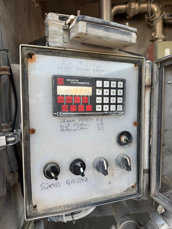 Tankbil för transportering mjölk SCANIA R480: bild 22 Tankbil för transportering mjölk SCANIA R480: bild 22