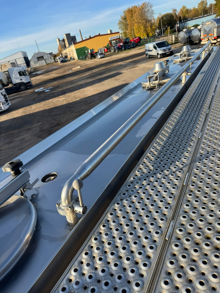 Tankbil för transportering mjölk SCANIA R480: bild 21 Tankbil för transportering mjölk SCANIA R480: bild 21