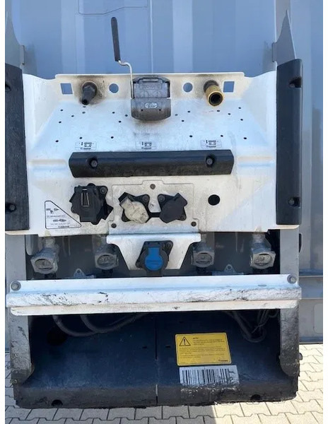 Krone 2023 Krone XL mega hupac flat with damage - Skåp semitrailer: bild 3 Krone 2023 Krone XL mega hupac flat with damage - Skåp semitrailer: bild 3