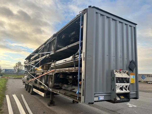 Krone last available 2015 XL P400 mega huckepack curtain sided trailer stack - Skåp semitrailer: bild 1 Krone last available 2015 XL P400 mega huckepack curtain sided trailer stack - Skåp semitrailer: bild 1