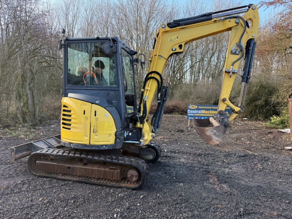 Yanmar VI033-6 - Minigrävmaskin: bild 1 Yanmar VI033-6 - Minigrävmaskin: bild 1