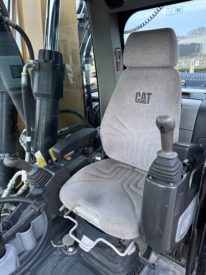 Grävmaskin på däck CATERPILLAR M 318 D full Hydr. Top Zustand German machine !: bild 12 Grävmaskin på däck CATERPILLAR M 318 D full Hydr. Top Zustand German machine !: bild 12