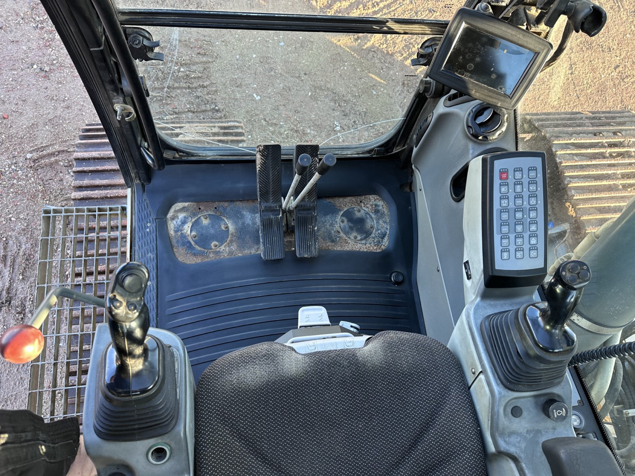 LIEBHERR R 924 LC Top Zustand !!! Kein 914- 916- 920- 926 - Bandgrävare: bild 5 LIEBHERR R 924 LC Top Zustand !!! Kein 914- 916- 920- 926 - Bandgrävare: bild 5