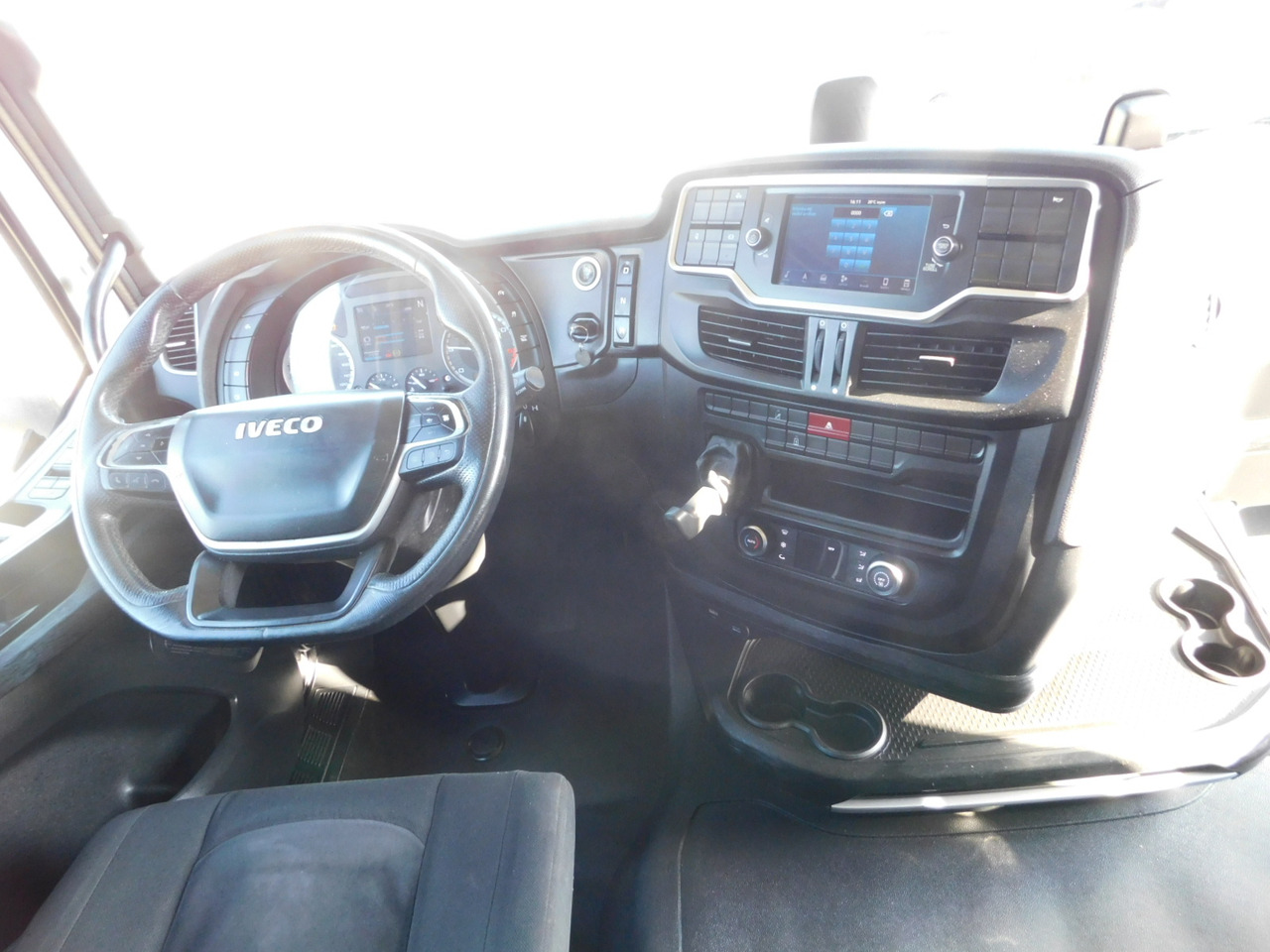 Iveco As440stp - Dragbil: bild 5 Iveco As440stp - Dragbil: bild 5