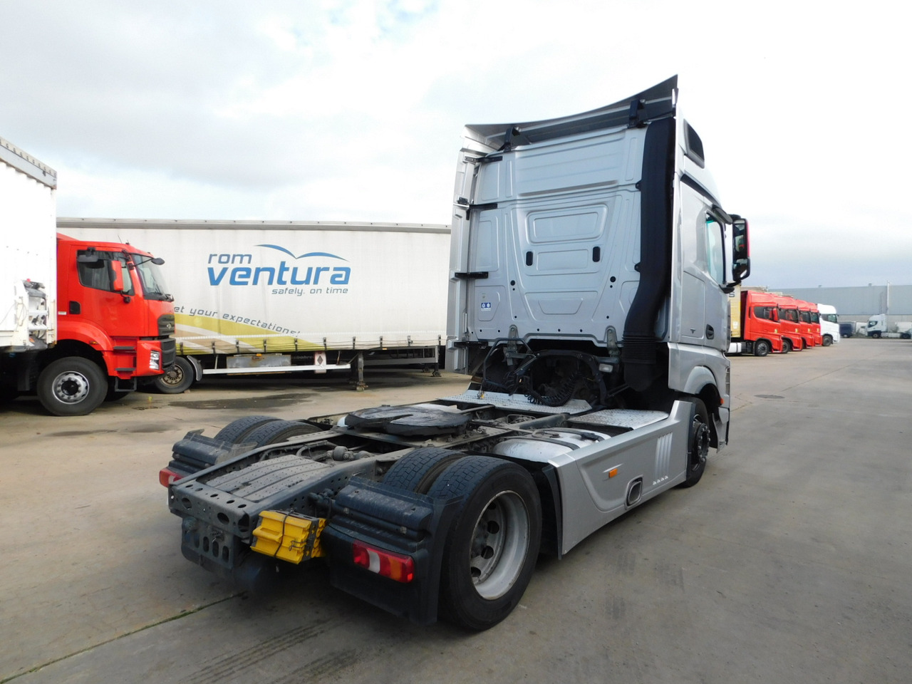 Mercedes Actros - Dragbil: bild 3 Mercedes Actros - Dragbil: bild 3