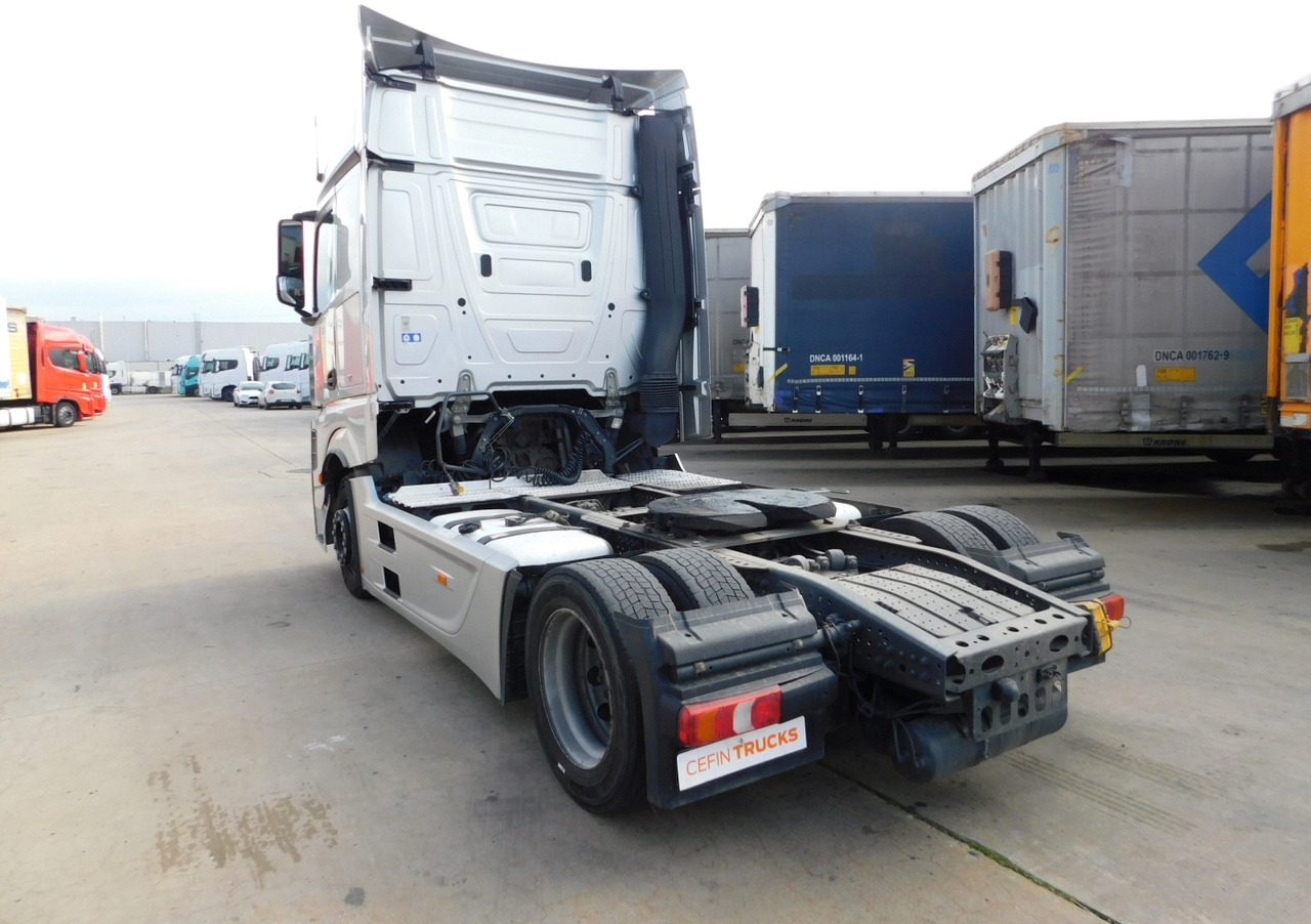 Mercedes Actros - Dragbil: bild 4 Mercedes Actros - Dragbil: bild 4