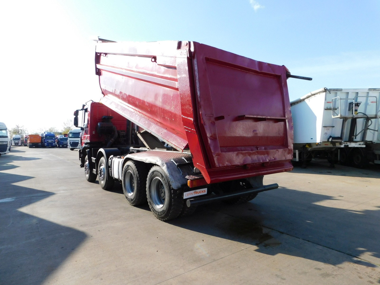 Iveco Trakker 450 - Tippbil lastbil: bild 4 Iveco Trakker 450 - Tippbil lastbil: bild 4