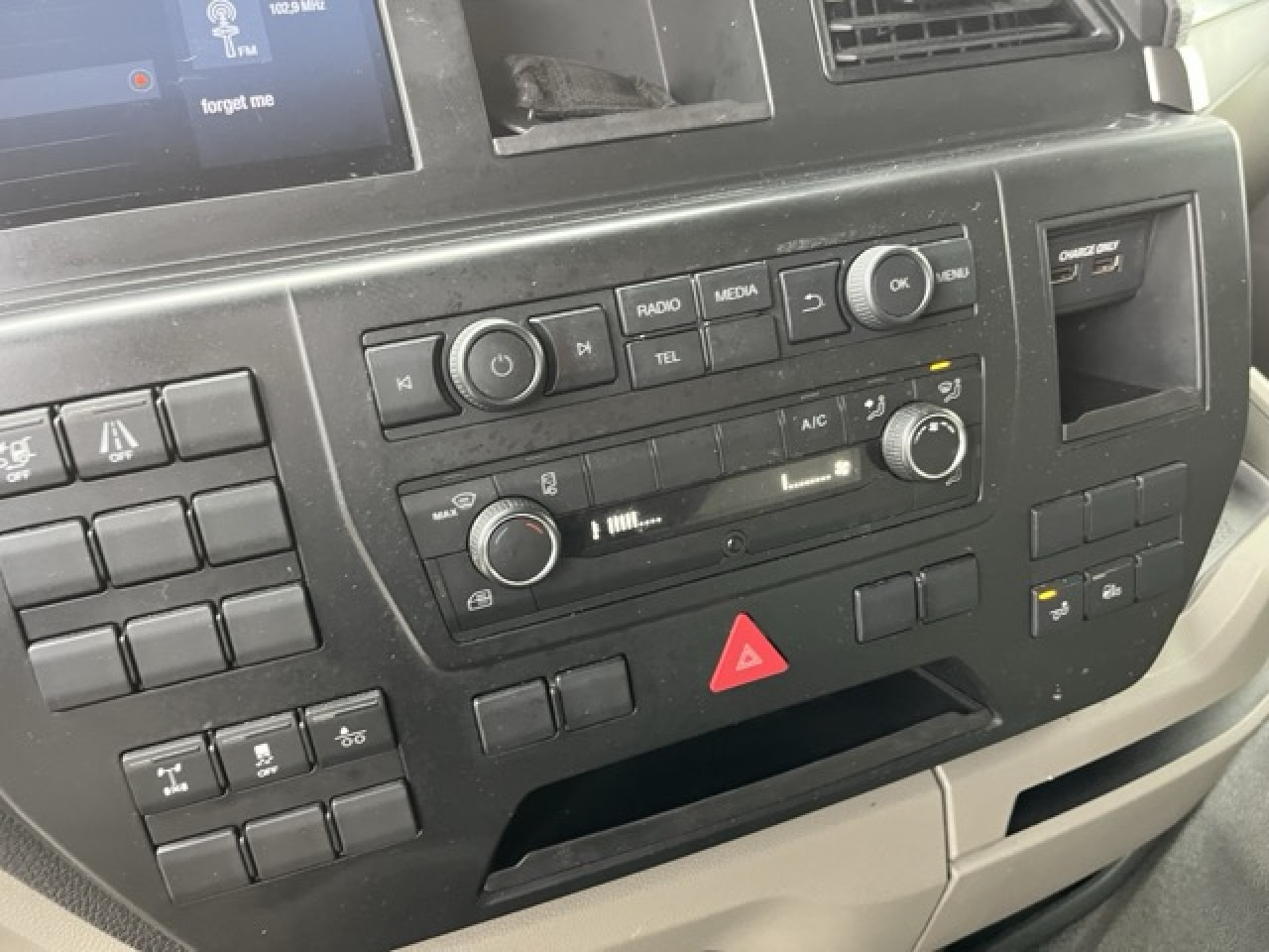 MAN TGS 26.360 6x2-4 LL Euro6 Klima AHK Luftfeder - Chassi lastbil: bild 4 MAN TGS 26.360 6x2-4 LL Euro6 Klima AHK Luftfeder - Chassi lastbil: bild 4