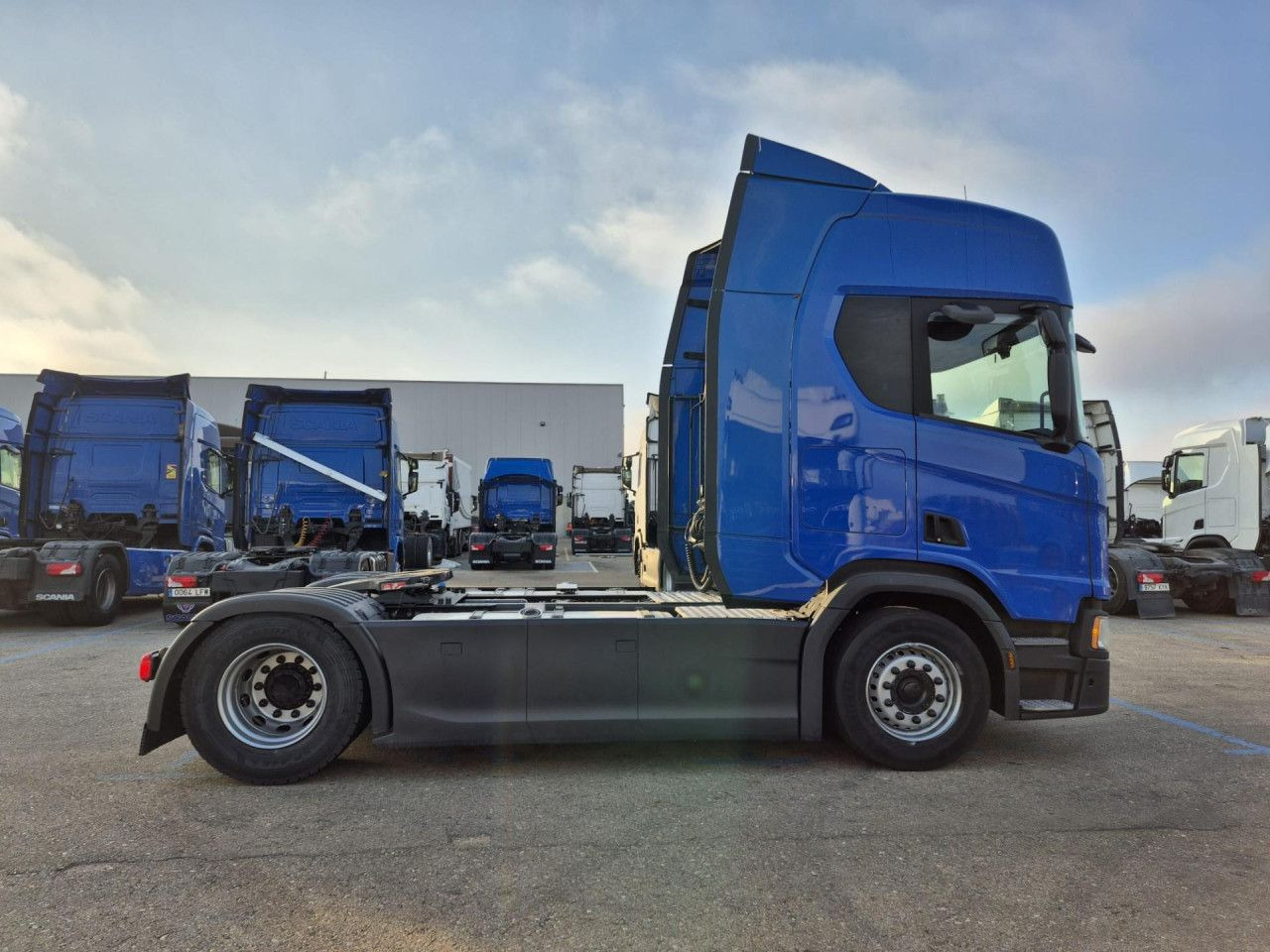 Scania R 450 - Dragbil: bild 2 Scania R 450 - Dragbil: bild 2