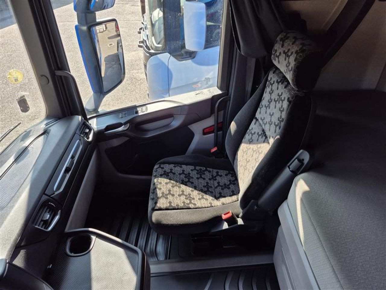 Scania R 450 - Dragbil: bild 5 Scania R 450 - Dragbil: bild 5