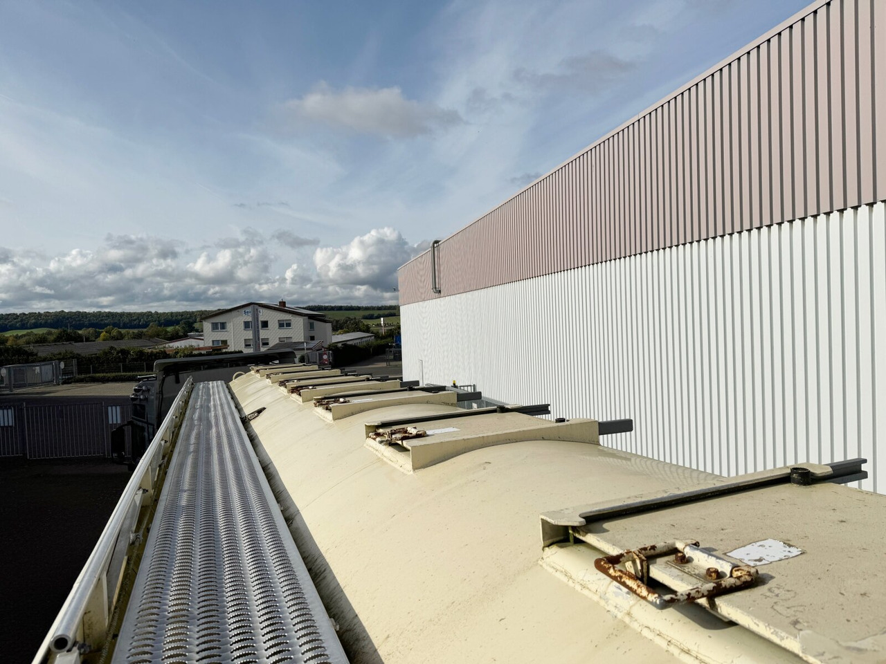 Leasa  97WSL 33-24 Siloauflieger Welgro 97WSL 33-24 Siloauflieger, Lenkachse, 8 Kammern, ca. 51m³ 97WSL 33-24 Siloauflieger Welgro 97WSL 33-24 Siloauflieger, Lenkachse, 8 Kammern, ca. 51m³: bild 12