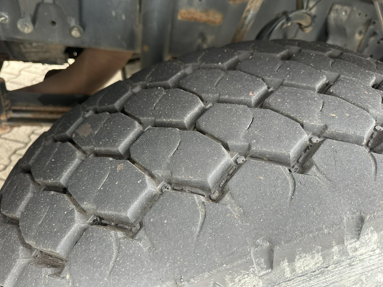 DAF CF 85.460 6x4 CF 85.460 6x4, Bordmatik links - Tippbil lastbil: bild 2 DAF CF 85.460 6x4 CF 85.460 6x4, Bordmatik links - Tippbil lastbil: bild 2