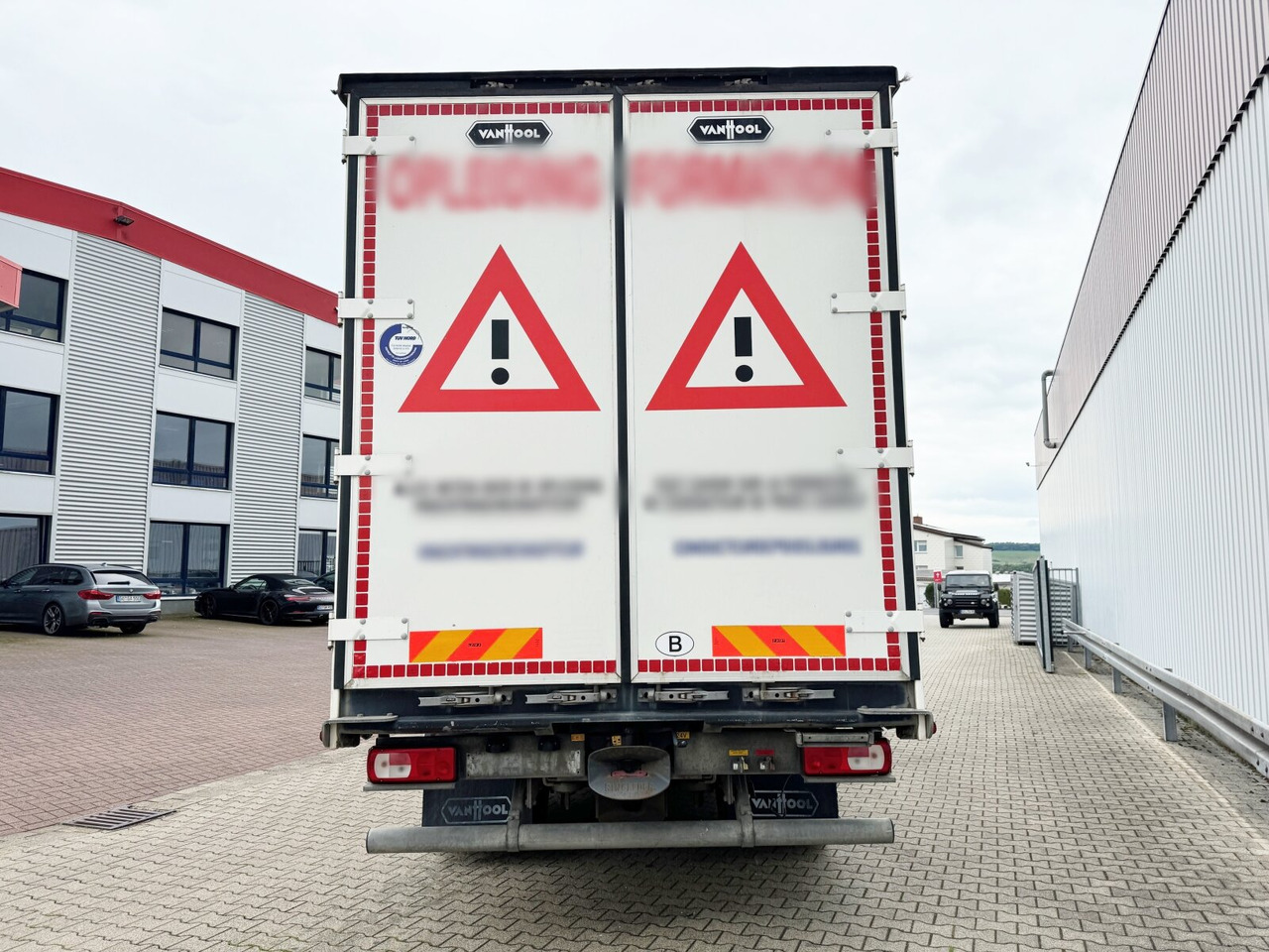 Flakbil DAF XF 410 FA 4x2 XF 410 FA 4x2, Fahrschule, 2x AHK, 6 Sitze: bild 10 Flakbil DAF XF 410 FA 4x2 XF 410 FA 4x2, Fahrschule, 2x AHK, 6 Sitze: bild 10