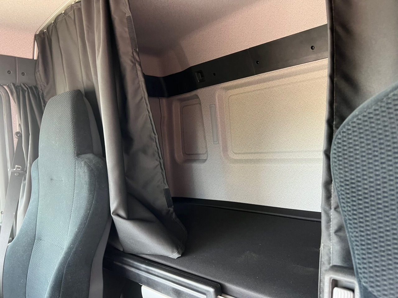 MAN TGL 8.220 4X2 BL TGL 8.220 4X2 BL - Dragbil: bild 2 MAN TGL 8.220 4X2 BL TGL 8.220 4X2 BL - Dragbil: bild 2