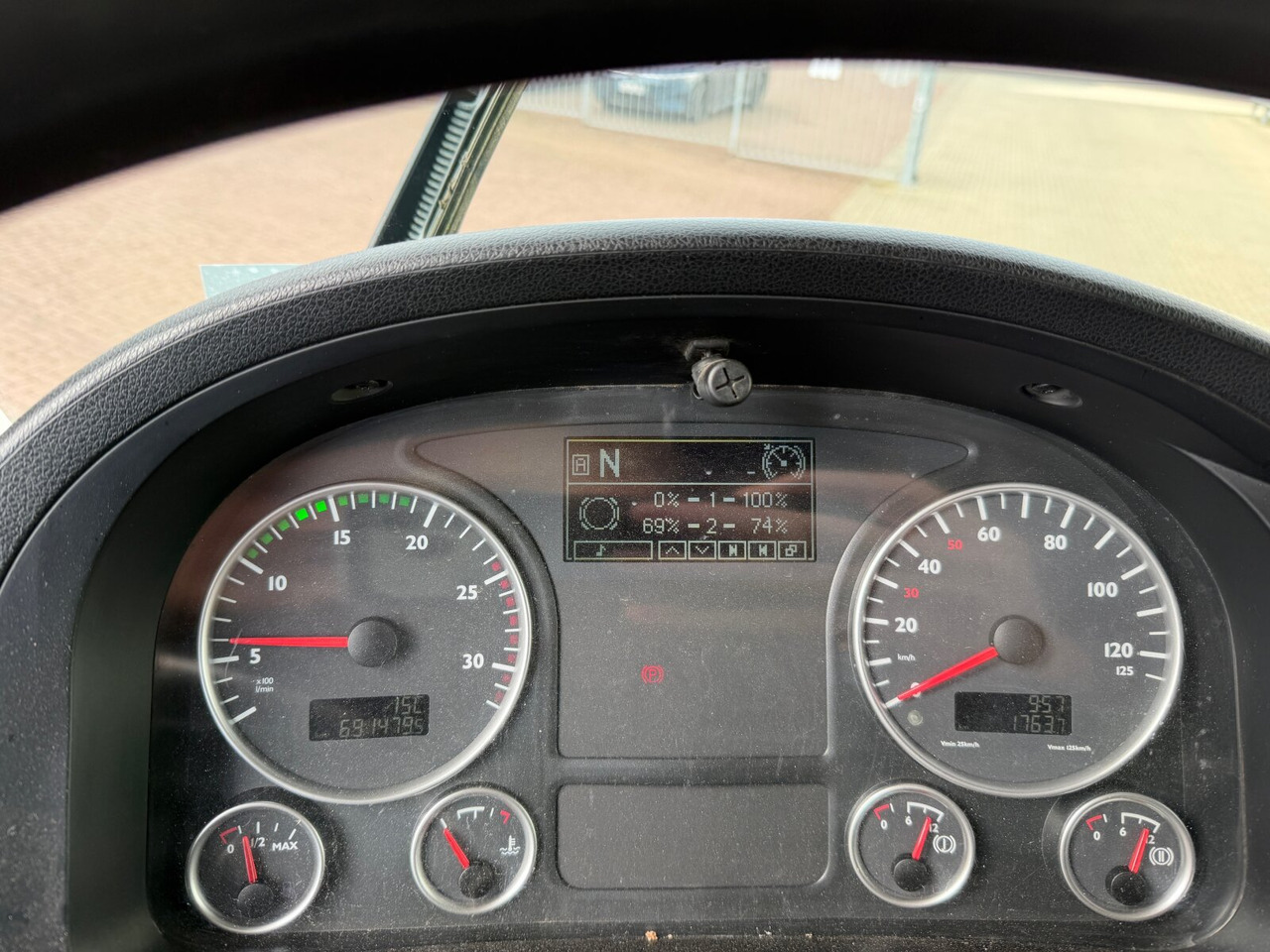 MAN TGS 18.440 4X2 LL TGS 18.440 4X2 LL, Intarder, Kipphydraulik - Dragbil: bild 2 MAN TGS 18.440 4X2 LL TGS 18.440 4X2 LL, Intarder, Kipphydraulik - Dragbil: bild 2