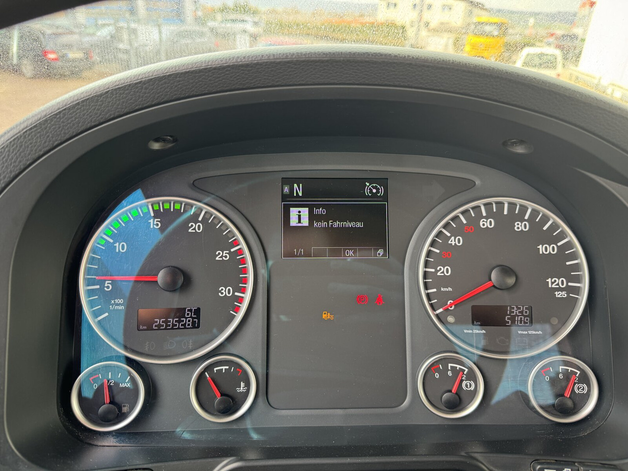 MAN TGS 26.500 6x4 BLS TGS 26.500 6x4 BLS, PriTarder, Navi, Hydraulik - Dragbil: bild 3 MAN TGS 26.500 6x4 BLS TGS 26.500 6x4 BLS, PriTarder, Navi, Hydraulik - Dragbil: bild 3