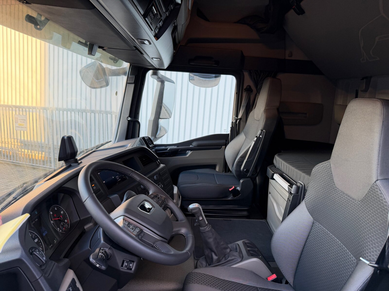 MAN TGS 33.520 6x4 BL SA TGS 33.520 6x4 BL SA, Retarder, LED, Nebenantrieb - Dragbil: bild 3 MAN TGS 33.520 6x4 BL SA TGS 33.520 6x4 BL SA, Retarder, LED, Nebenantrieb - Dragbil: bild 3