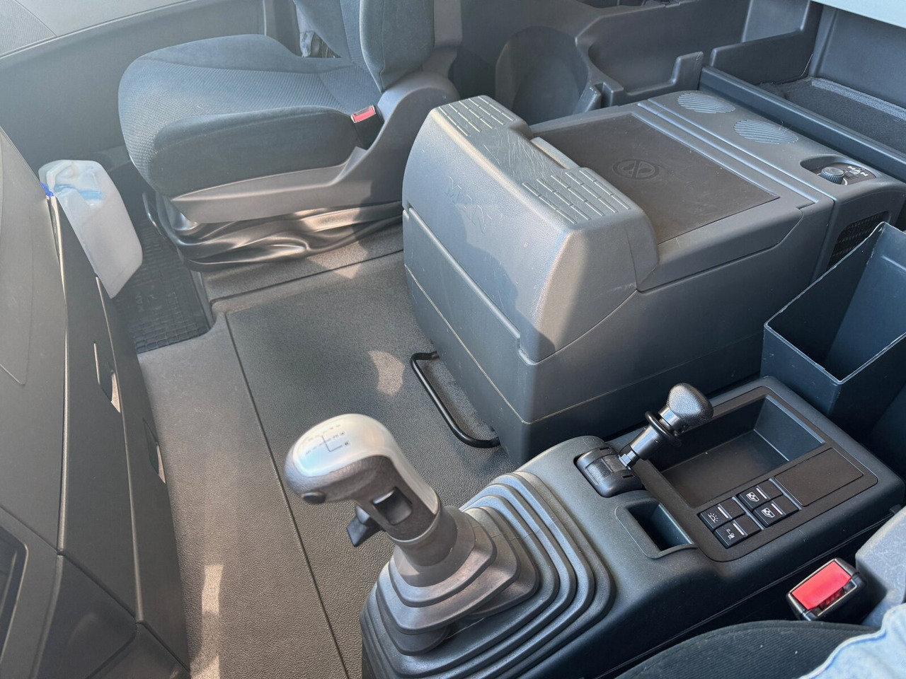 MAN TGX 41.540 8X4/4 BLS TGX 41.540 8X4/4 BLS, Vorlauflenkachse, Navi, Intarder, Registerkupplung, Schwerlast 160t - Dragbil: bild 4 MAN TGX 41.540 8X4/4 BLS TGX 41.540 8X4/4 BLS, Vorlauflenkachse, Navi, Intarder, Registerkupplung, Schwerlast 160t - Dragbil: bild 4