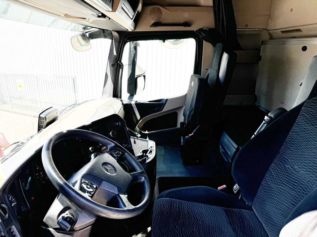 Mercedes-Benz Arocs 1842 LS 4x2 Arocs 1842 LS 4x2, Retarder, StreamSpace, Hydraulik - Dragbil: bild 2 Mercedes-Benz Arocs 1842 LS 4x2 Arocs 1842 LS 4x2, Retarder, StreamSpace, Hydraulik - Dragbil: bild 2