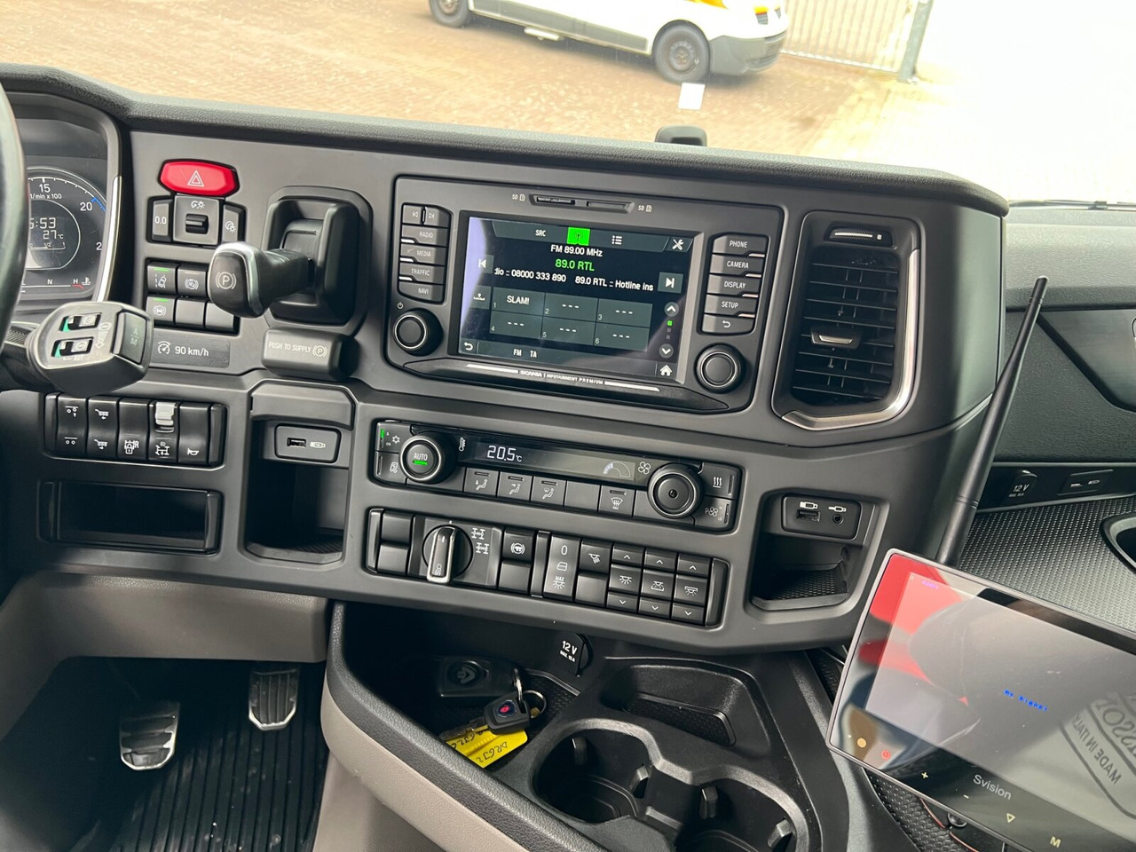 Scania R 580 6x4 R 580 6x4, V8-Motor, Kipphydraulik, Retarder, 66t - Dragbil: bild 4 Scania R 580 6x4 R 580 6x4, V8-Motor, Kipphydraulik, Retarder, 66t - Dragbil: bild 4