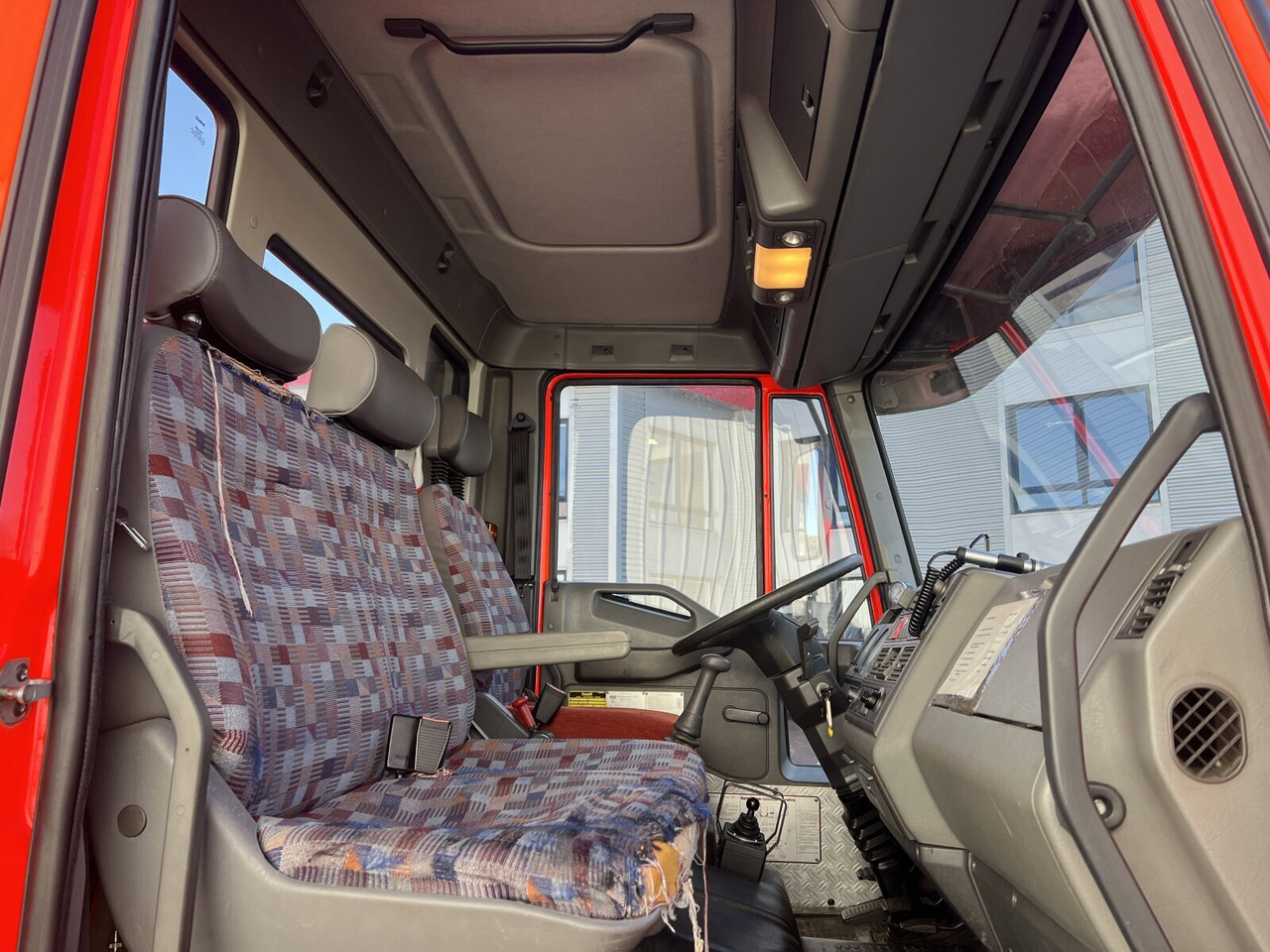 FF 95 E 18 WR 4x4 FF 95 E 18 WR 4x4, 6000l Wassertank - Tankbil: bild 3 FF 95 E 18 WR 4x4 FF 95 E 18 WR 4x4, 6000l Wassertank - Tankbil: bild 3