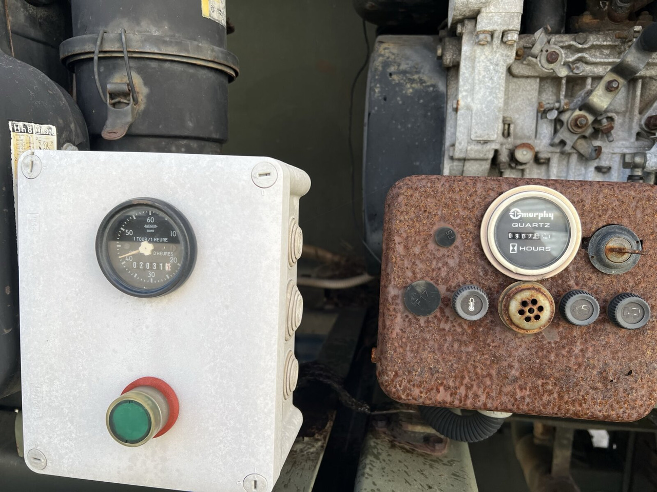 Tankbil FF 95 E 18 WR 4x4 FF 95 E 18 WR 4x4, 6000l Wassertank: bild 13