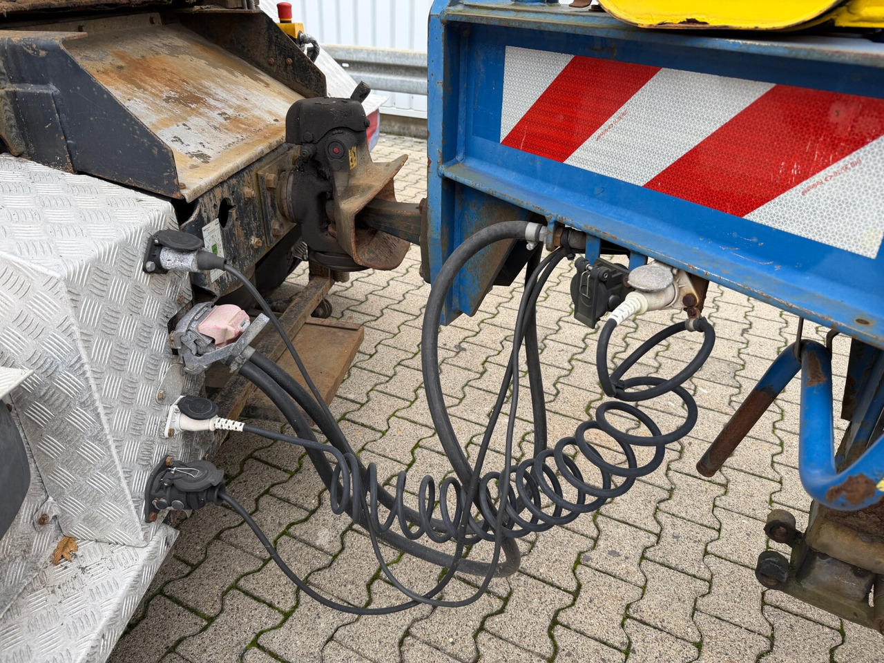 Faehndrich AG TKS-Z13 Asphaltkocher Faehndrich AG TKS-Z13 Asphaltkocher - Bitumenspridare: bild 4 Faehndrich AG TKS-Z13 Asphaltkocher Faehndrich AG TKS-Z13 Asphaltkocher - Bitumenspridare: bild 4