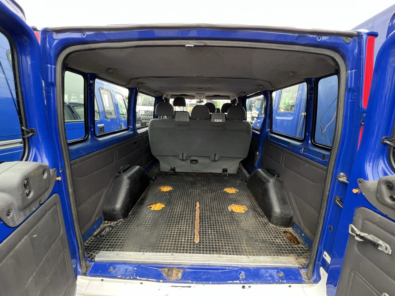 Ford Ford Transit 2,0 TDE 4x2 Ford Transit 2,0 TDE 4x2, EX-THW, 6 Sitze - Dubbelhytt transportbil: bild 5 Ford Ford Transit 2,0 TDE 4x2 Ford Transit 2,0 TDE 4x2, EX-THW, 6 Sitze - Dubbelhytt transportbil: bild 5