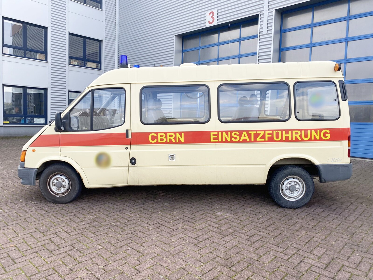 Leasa Ford Transit 2.5 4x2 Transit 2.5 4x2, Personentransporter, 8 Sitze Ford Transit 2.5 4x2 Transit 2.5 4x2, Personentransporter, 8 Sitze: bild 13 Leasa Ford Transit 2.5 4x2 Transit 2.5 4x2, Personentransporter, 8 Sitze Ford Transit 2.5 4x2 Transit 2.5 4x2, Personentransporter, 8 Sitze: bild 13