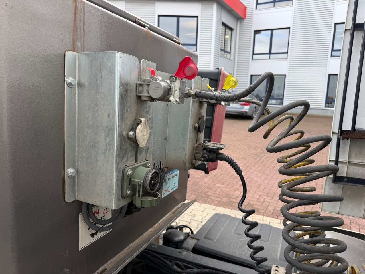 GVN Trailer 329 GVN Trailer 329, Liftachse, Verbr. auf 3m, hydr. Rampen - Låg lastare semitrailer: bild 2 GVN Trailer 329 GVN Trailer 329, Liftachse, Verbr. auf 3m, hydr. Rampen - Låg lastare semitrailer: bild 2