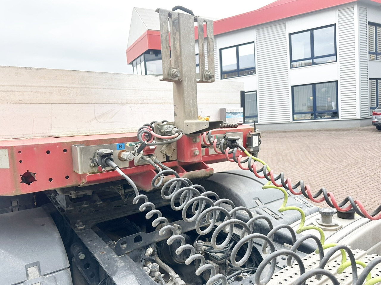 Goldhofer STZ L 6-67/80 A STZ-L 6-67/80 A, 6 Achsen, 86.000kg Ges.-Gew. - Låg lastare semitrailer: bild 5 Goldhofer STZ L 6-67/80 A STZ-L 6-67/80 A, 6 Achsen, 86.000kg Ges.-Gew. - Låg lastare semitrailer: bild 5