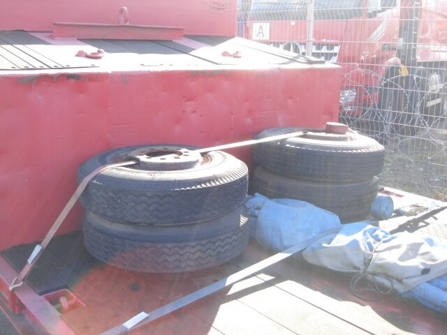 Goldhofer STZ -TL3-32/80 Goldhofer STZ-TL3-32/80 Nutzlast: 35 to., 5,85 m Tiefbett - Låg lastare semitrailer: bild 5 Goldhofer STZ -TL3-32/80 Goldhofer STZ-TL3-32/80 Nutzlast: 35 to., 5,85 m Tiefbett - Låg lastare semitrailer: bild 5