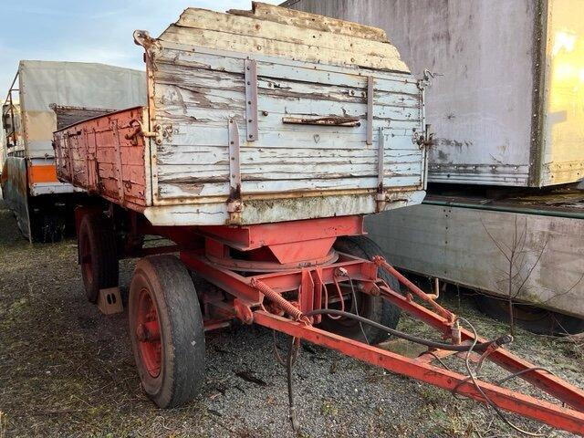 Gummiwagen 2-Seiten-Kippanhänger Gummiwagen 2-Seiten-Kippanhänger - Tippsläp: bild 1 Gummiwagen 2-Seiten-Kippanhänger Gummiwagen 2-Seiten-Kippanhänger - Tippsläp: bild 1
