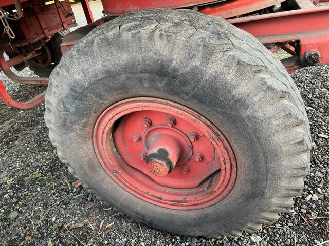 Gummiwagen 3-Seiten-Kippanhänger Gummiwagen 3-Seiten-Kippanhänger - Tippsläp: bild 3 Gummiwagen 3-Seiten-Kippanhänger Gummiwagen 3-Seiten-Kippanhänger - Tippsläp: bild 3